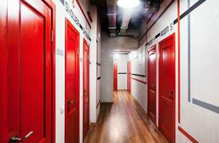 Гостиница Hostel R.E.D. Екатеринбург Четырехместный номер с общей ванной комнатой-9